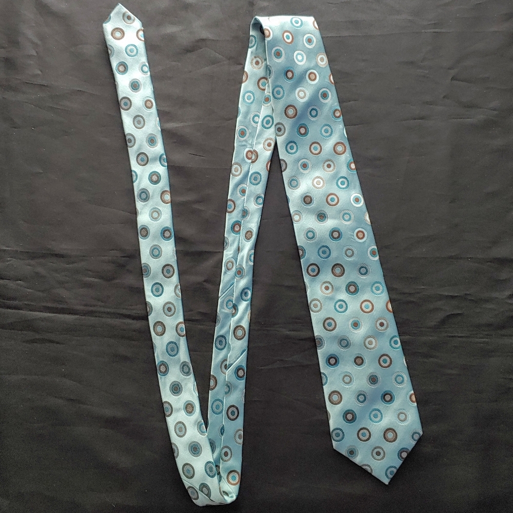 Light blue BCBG Attitude polka dot tie